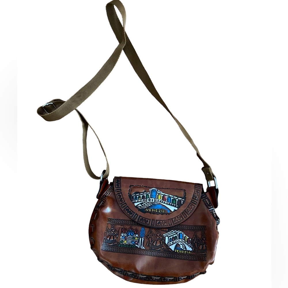 ITALIAN LEATHER CROSSBODY BAG